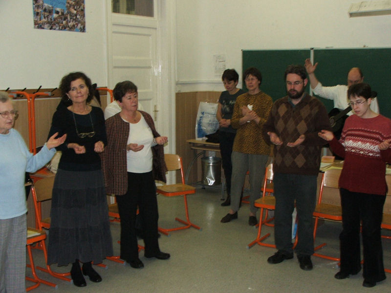 Minden hónap harmadik csütörtökén Zikkaron imaösszejövetel 2010. november